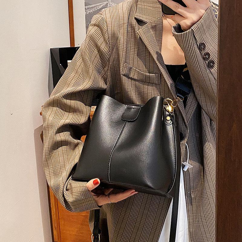 Simple Wide Shoulder Strap Bucket Bag - dfive's store