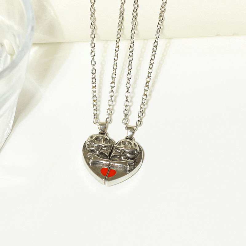 Heart-shaped Magnetic Stitching Love Skull Couple Necklace - dfive's store
